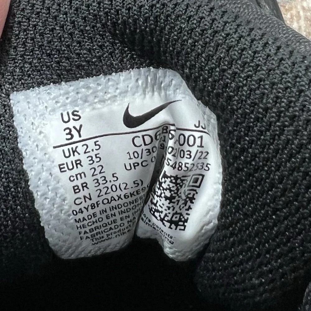 Nike Air Max 90 Sneakers Youth Kids 3Y Black‎ Leather Running Shoes CD6867-001